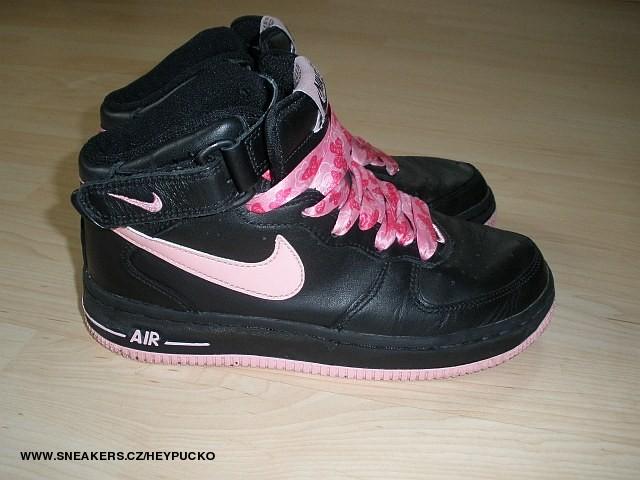 nike-air-force-1-mid-black-pink-1